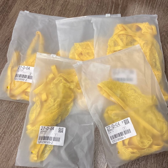 Brand NEW CUTOUT BACKLESS TWO-PIECE SET - Picture 3 of 3